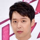 韓国で活動できない元東方神起・ユチョン、40歳の近影に注目…金髪姿で軽快ダンス 画像