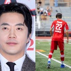 父譲りの“180cm超”高身長…俳優クォン・サンウの息子、サッカー場での姿に注目「モデルみたい」 画像