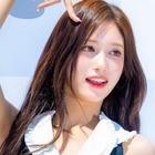 本当に10代…？IVE・イソ、ずり落ちそうな“紐無し”ドレスで豊かなボリューム感「ギリギリ」「やば」 画像
