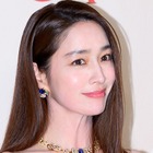 俳優イ・ビョンホンの女優妻（44）、“ツヤ肌”の秘訣は美容施術？年1回の本格ケアを公開 画像