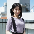 桜田ひより、雨の日コーデで美脚を披露！「足ながほっそ！」「ビジュも素敵すぎる！」とファン悶絶 画像