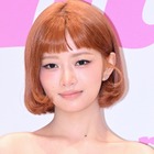 「危険…」IVE・レイ、深Vネックの白トップスで色気全開　大人びた雰囲気に視線集中 画像