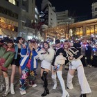 FAKY、渋谷で初のストリートライブ！DJ KOOもサプライズ登場 画像