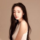 IVE・ウォニョンそっくり？“偽ブランド品”で炎上した韓国女性ユーチューバー、「プリンセス」のような姿に反響【PHOTO】 画像
