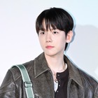 EXO・ベクヒョン、新曲『Elevator』MVで幻想的な魅力の人物に惹かれる…続編も暗示か 画像
