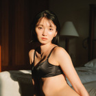 熊澤風花、艶めかしい腰つきのランジェリーショット！ 2nd写真集の先行予約販売が決定 画像