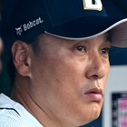 新庄監督と対照的…指導歴ゼロで監督挑戦→2年半で辞任した“元巨人”韓国レジェンドの顛末 画像