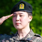 BTS・JIMIN、1年6カ月ぶりにSNS更新！除隊後初の投稿にメンバーもコメント「愛してます」【PHOTO】 画像