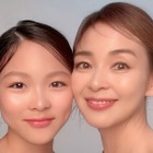 普段はメガネでナチュラルな13歳、SHIHOの娘が大変身！“まるで姉妹”な母娘写真に反響【PHOTO】 画像