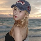 韓国の金髪チアガール、美スタイル際立つ“ピタT”ショットでファンの視線強奪「可愛すぎて涙が止まらない」【PHOTO】 画像