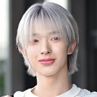 雰囲気ガラリ…“NiziUの弟”NEXZ・トモヤ、スタイリッシュな髪色に反響「これは大優勝」【PHOTO】 画像