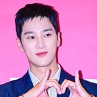 BLACKPINKメンバーと公開恋愛の過去も！俳優アン・ボヒョン、理想のタイプを告白「明るくて…」 画像