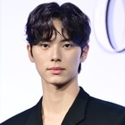 同い年女優との公開恋愛も話題に…俳優イ・チェミン、ビョン・ウソクら所属のVAROエンタと専属契約 画像