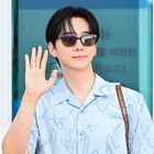 2PM・ジュノ、大人の余裕漂う“爽やかファッション”でファンを虜に！海外スケジュールへ出国【PHOTO】 画像