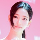 aespa・カリナ、眩しい“白玉肌”に釘付け！純白ミニワンピでイベントに登場「女神降臨…」【PHOTO】 画像