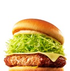 モスバーガー、“サクじゅわっ”食感「メンチカツチーズバーガー」登場！月見フォカッチャも復活販売 画像