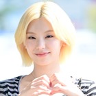 ITZY・イェジ、ブロンドヘアに“大胆イメチェン”！透明感あふれる美貌で日本に出国【PHOTO】 画像