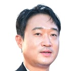 『トッケビ』『インサイダーズ』出演俳優チョ・ウジンの父が逝去、悲しみに包まれながら弔問客対応 画像