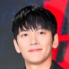 俳優チ・チャンウク、スイムウェア姿を突然公開！筋骨隆々の上半身に視線釘付け「筋肉が眩しい」【PHOTO】 画像