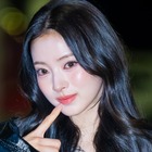 第5世代の“ビジュ担”MEOVV・アンナ、気品漂う秋コーデで東京へ出国「女神だ…」【PHOTO】 画像
