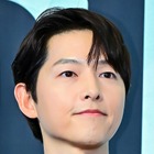 俳優ソン・ジュンギ、観客全員と握手＆名前入り直筆はがき贈る！韓国ファンミを成功裏に終了 画像