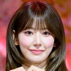 LE SSERAFIM・宮脇咲良、ウエストの細さが異次元！腹筋ラインまで完璧な「国宝級スタイル」【PHOTO】 画像