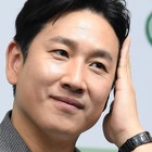 「公私を区分できなかった」『パラサイト』俳優イ・ソンギュンさんの捜査情報流出の警察官、懲役3年求刑 画像