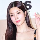 “びしょ濡れフェスの女神”クォン・ウンビ、ミニキャミ衣装で大胆魅了…艶やかボディに視線集中【PHOTO】 画像