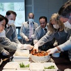 キムチを食べて、漬けて国家交流　日本の駐韓大使も参加した「キムチ外交昼食会」韓国で開催 画像