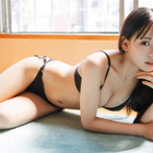 現役高校生グラドル・奥村桃夏、フレッシュなビキニ姿で豊満ボディ披露！最新デジタル写真集が本日リリース 画像