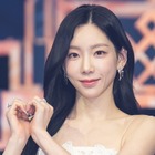 胸元の線が見える…少女時代・テヨン、白タンクトップ姿に注目！儚げかつ洗練された雰囲気【PHOTO】 画像