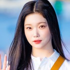 「直視できない」Billlie・ツキ、“網タイツ”姿を下から…色気漂う大胆ショットにファン悶絶【PHOTO】 画像