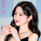 BTS・JUNG KOOKとの熱愛説を否定した女優、“肩出しドレス”…お人形のような美貌で話題に【PHOTO】 画像