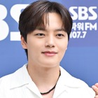 “丸刈り”姿も公開…子役出身の俳優ヨ・ジング、本日（15日）入隊！「より強く成熟して戻ってくる」 画像