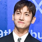 東方神起・チャンミン、“成功したオタク”に！端正なスーツ姿で憧れの選手の結婚式に参列【PHOTO】 画像
