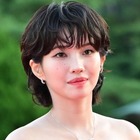 「ずり落ちない…？」i-dle・ソヨン、危険な“紐なし”ドレスに視線釘付け…背中のタトゥーもあらわに【PHOTO】 画像