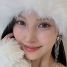 思わずドキッとする“白ふわ”オフショル…KARA・ギュリ「メリーギュリスマス」に茶目っ気発揮【PHOTO】 画像