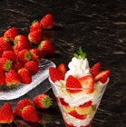 いちごの“パフェ”から“パイ・ア・ラ・モード”まで！ロイヤルホスト、国産イチゴが堪能できるデザートを15日より販売 画像