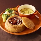 サクサク食感「ココッシュ」＆濃厚なビーフシチューが相性抜群！ココス、29日より期間限定メニューを販売 画像