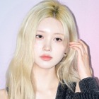 IVE・ガウル、誘惑的な“寝そべりショット”にファン騒然…きらめくボディに視線集中「妖艶すぎる」 画像