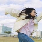 稲垣来泉、『B.L.T.』で初連載！“日常の動作”をテーマにした「被写体表現」企画 画像