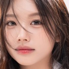 18歳に見えない…元サッカー韓国代表の娘、YouTubeチャンネル登録者が10万人突破を報告　モデル業も 画像