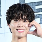 「ウォニョンになりたい」俳優パク・ボゴム、小学生のカットに挑戦！親のような姿が話題 画像