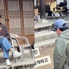 “パワハラ現場”として拡散された1枚…400万人突破の大ヒット韓国監督に視線集中「死刑に処する」 画像