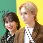 スピード婚したK-POPアイドル、妊娠説を吹き飛ばすノーブラ姿で視線集中 画像