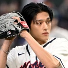 ATEEZ・ウヨン、WBC始球式で“勝利の妖精”に！東京ドームで見事なピッチング【独自写真】 画像