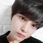 コロナ禍で治療の時期を逃したとも…31歳で亡くなった韓国“美男”タレント、6周忌 画像