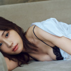 前田敦子、14年ぶりの写真集『Beste』電子版が主要ネット書店で1位に！美谷間あらわな未解禁カットを特別公開 画像