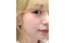 長月翠、大胆ブロンドヘアに激変！ギャップに注目