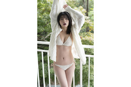 佐々木ほのか、デジタル写真集で“10代最後”の瑞々しい姿を披露！“少女から大人の女性へ成長”を収録